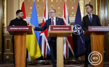 Brit miniszterelnök: el kell távolítani a világpiacról az orosz olajat és földgázt