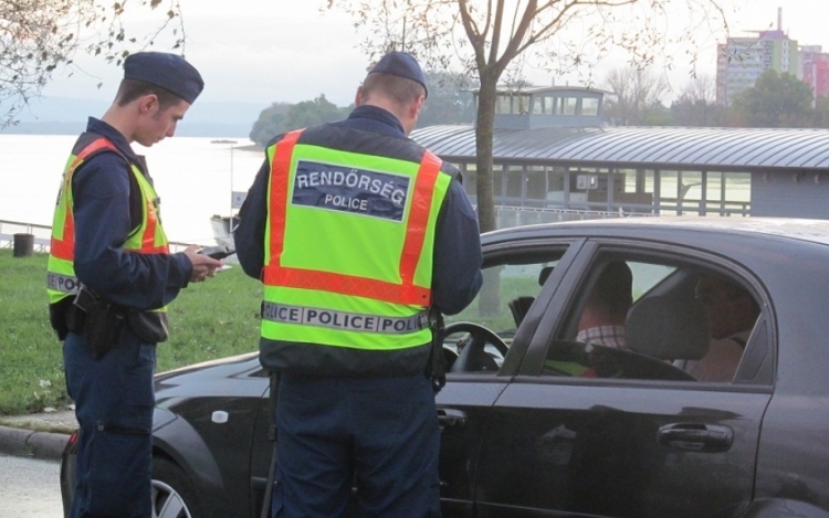 Jó pár ittas és drogos sofőrt kaptak el a hétvégén