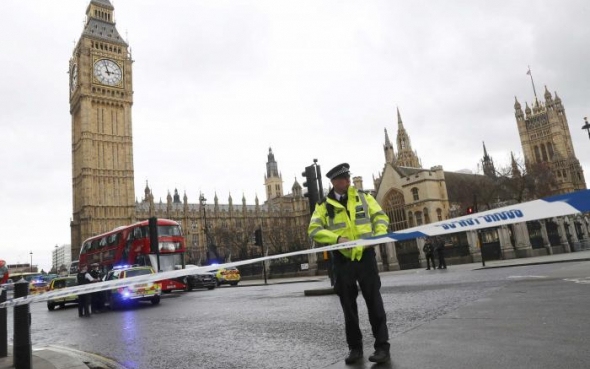 Kapcsolat lehet a londoni és a tavalyi brüsszeli terrortámadás között