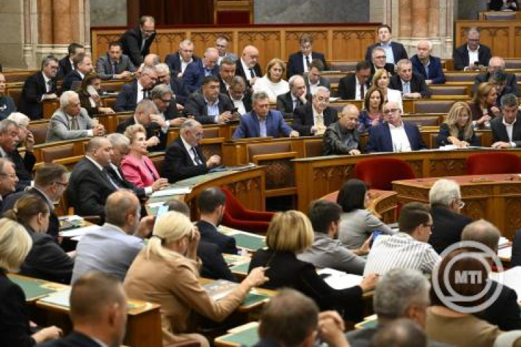 Hozzájárulhat a veszélyhelyzet meghosszabbításához a parlament
